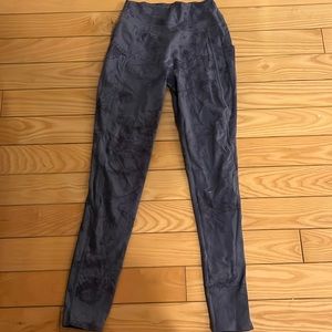 Alphalete Surface Power legging